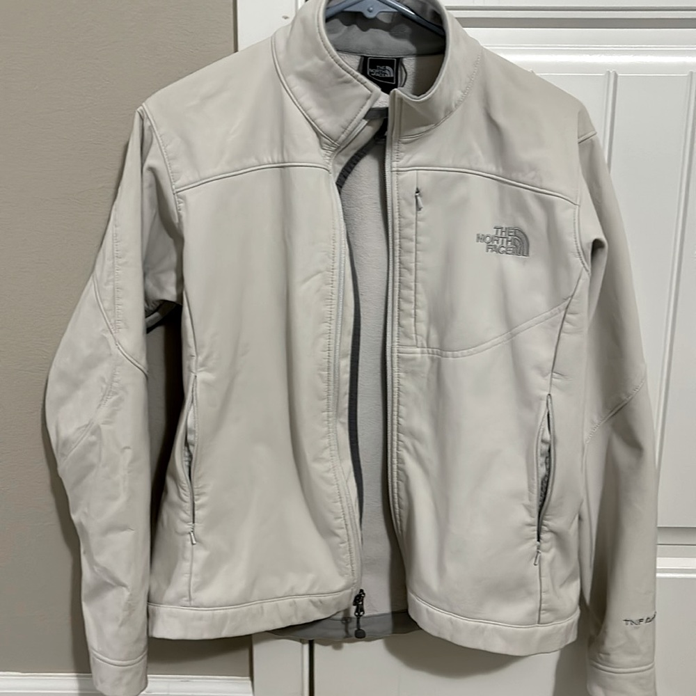 Women’s m North Face soft shell jacket